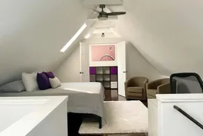 Large, modern 2 bedroom in the heart of Forest Park - Image 5