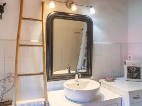Preciosa casa de vacaciones privada para 4 personas con WIFI, TV, terraza y mascotas permitida - Image 2
