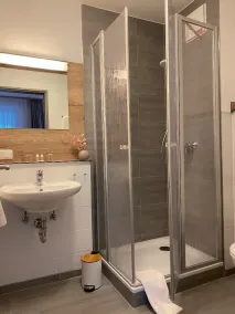 Comfort apartment with fully equipped kitchen - Image 2