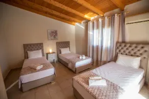Popi's Villa - Image 4