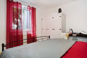 Dog-Friendly Apartment Haus Rosi with Shared Garden & Wi-Fi - Image 5