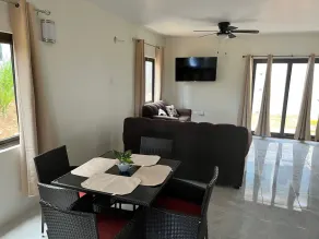 Exquisite 2-Bedroom Townhouse close to Puerto Seco - Image 5