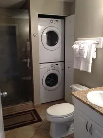 De loin! Meilleur une chambre à Majestic Sun Talk avec le propriétaire direct: appelez 7703019369 - Image 3