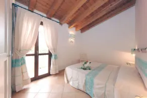 Residence with pool in Vignola Mare - Image 4