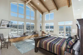 Amazing Luxury Home - Views/Hot Tub/Fire Pit/Ping Pong - 3 Miles to Purg - Image 5