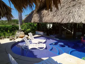 The GECKO BUNGALOW**Beautiful POOL**Free Airport Shuttle - Image 4