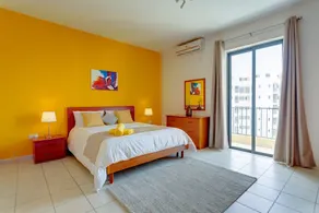 Spacious, Top Location Sliema Apartment - Image 5