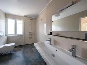 Haus Am Brunnen - Ferienhaus, Dusche und Bad, WC, 3 Schlafräume - Image 4