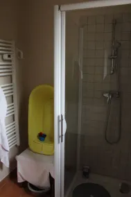Landejendom 150 m2, 7.000 m2 skovklædte terrasser, nær Provençals landsby - Image 3