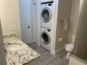 Beach and Town!  Best of Both! Plus Central AC! - Image 3