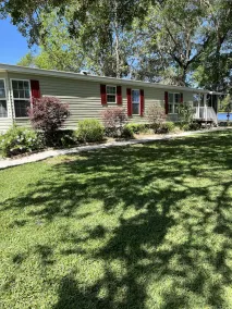 Nice quiet lakefront home with great fishing ! - Image 4