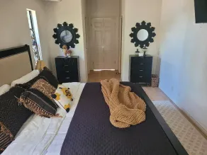 Unbelievable 3 1/2 story Modern Cabin with Lake View - Image 4