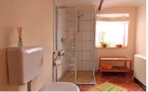 Cozy holiday home (75sqm) with natural wood furniture - Image 2