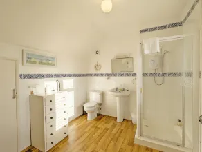 Family home overlooking Felpham seafront - Image 3