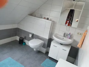 Schöne Ferienwohnung in Ruhiger Wohnsiedlung mit Unverbautem Feldblick - Image 4