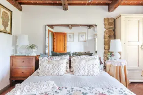 Tuscan Embrace - Image 5