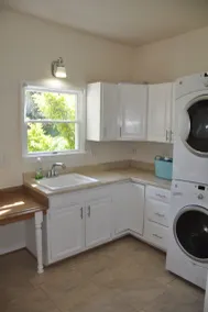 Contemporary Hideaway near Historic Harpers Ferry! - Image 3