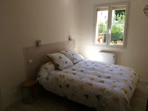 Appartement T4 avec garage, terrasse et jardin - Image 4