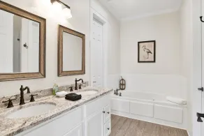 Lofts On Bancroft Suite B4, Luxury Condo Downtown. - Image 4