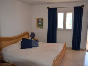 Elegante 3-Schlafzimmer Villa in 1. Meereslinie mit atemberaubenden Blick - Image 5