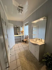 Cozy country home with private pool - Image 2