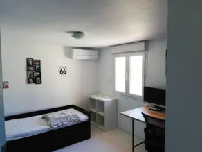 Lejlighed i en bygning vinproducent i nærheden af ​​Montpellier, strande, Arria - Image 4