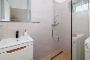 House Katica - Image 4