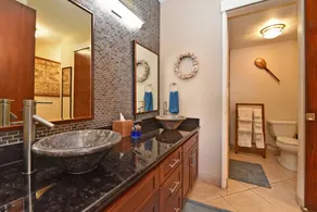 WOW - DIRECT OCEANFRONT - Image 3