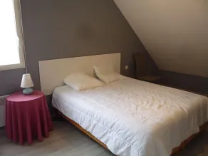 APPARTEMENT SPACIEUX, CONFORTABLE DANS MAISON INDIVIDUELLE PROCHE CENTRE VILLE - Image 3