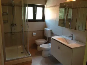Holiday apartment with pool access and balcony - Image 2