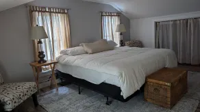 Walk to  Lake Superior from this 4B/2b house in Washburn's  Historic District. . - Image 3