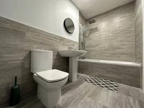 Cosy, 2 Bedroom Cottage in Guisborough Town Centre - Image 3