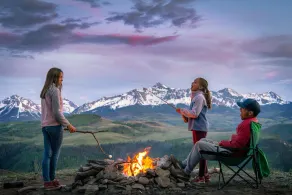 Merveilleux appartement en copropriété avec barbecue, piscine chauffée et jacuzzi | Vue montagne | À côté du ski - Image 2