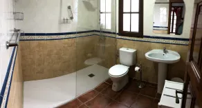 Contemporáneo Apartamento con panorámicas al mar y vistas a la montaña - Image 2