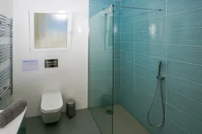Une villa moderne indépendante de trois chambres avec piscine et jacuzzi - Peut accueillir jusqu'à 8 - Image 3