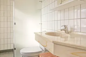 5 person holiday home on a holiday park in Gudhjem - Image 3