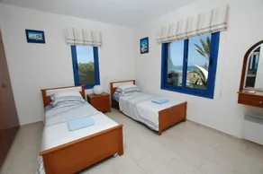 Beach Front, Wonderful Holiday Villa with Sauna in Kissonerga, Special Offer! - Image 3