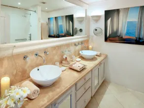Ocean Blue Luxury Apartment - Beachfront - Glitter Bay 203 - Image 5