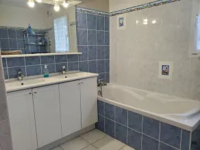 Pretty house with large garden 250 metres from the superb Tréompan beach - Image 2