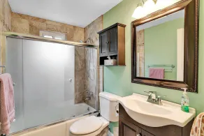   3 bedroom 2.5 bath with game room. 19 miles from Pittsburgh  - Image 3