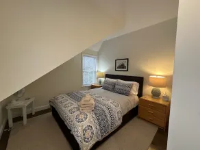 Falmouth Waterfront Carriage House Apt - Image 5