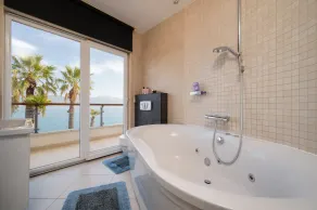 Villa Mirjana - Villa exclusiva de 6 quartos à beira-mar com piscina - Image 2