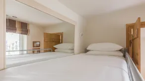 Stylish Harbourside Apartment in Polruan, Cornwall - Image 5