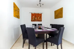 Belle maison de 6 chambres, 5 salles de bains et piscine à deux pas de la plage - Image 2