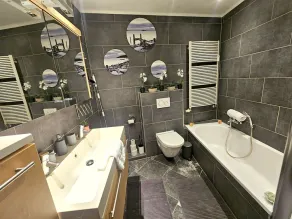 Well-Appointed 2BR flat with terrace&parking-HOL127 - Image 3