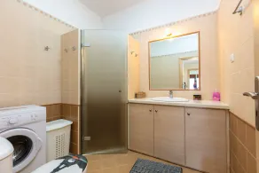 Karoti 5a, 2 bedrooms with private pool in a complex - Image 2