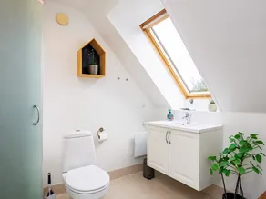 4 star holiday home in Humble - Image 4