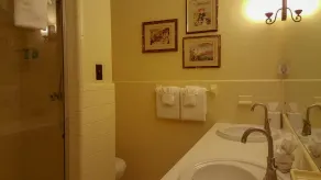 Andrew Morris House Bed and Breakfast - Image 4