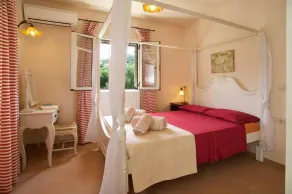 Villa Ianthi, Stamoulis villas at the heart of the island - Image 3