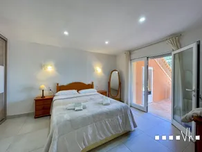 Villa CARRASQUETA in Moraira &ndash; 5 bedrooms, private pool, barbecue and terraces with views. 800 metres from the beach. - Image 5